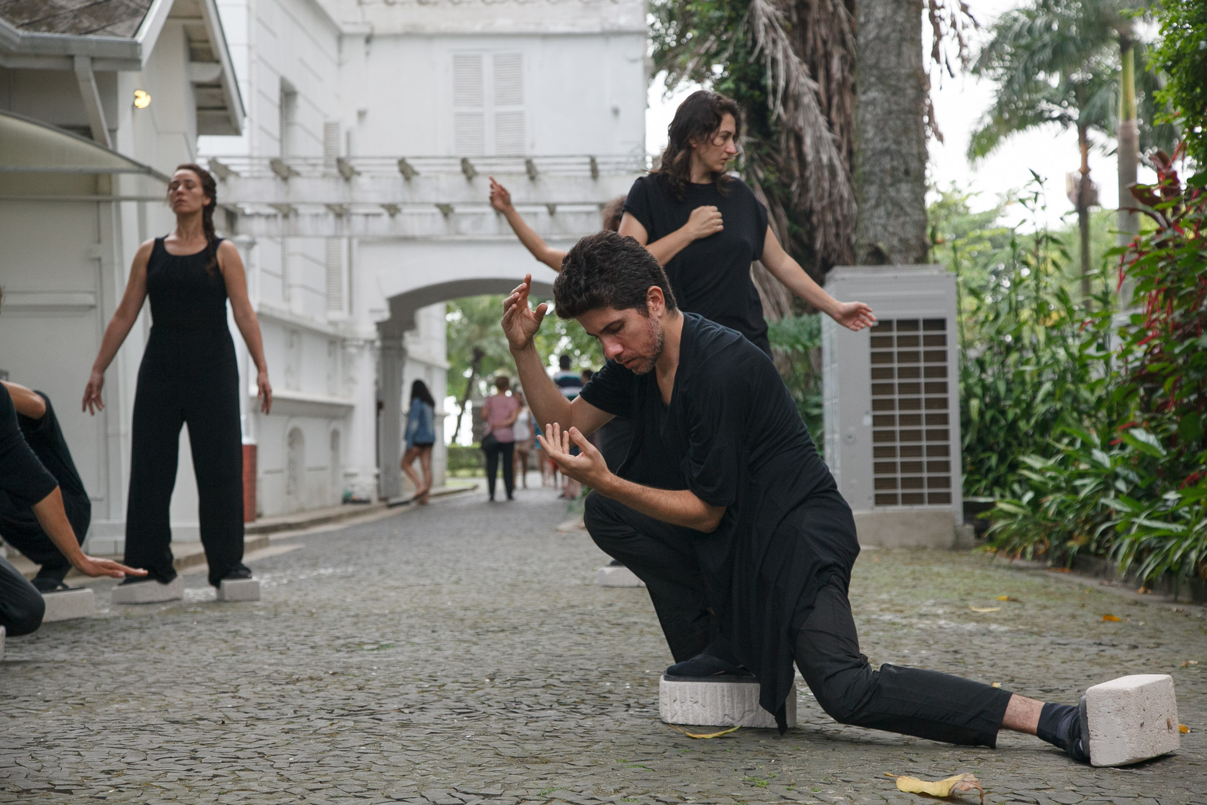 11º Visões Urbanas - Festival Internacional de Dança em Paisagens Urbanas, realizado pela Cia Artesãos do Corpo em São Paulo.  (Foto: Fábio Pazzini)